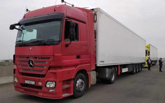 Bakı Qarabağda yaşayan erməni əhaliyə ərzaq yükü göndərir