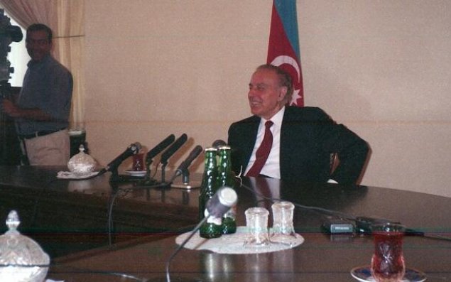 Heydər Əliyev Bolqarıstan türklərini necə xilas etdi?