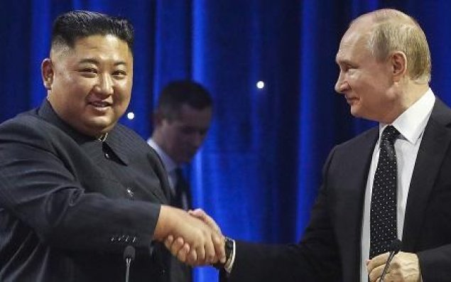 Putin Kim Çənə maşın hədiyyə etdi