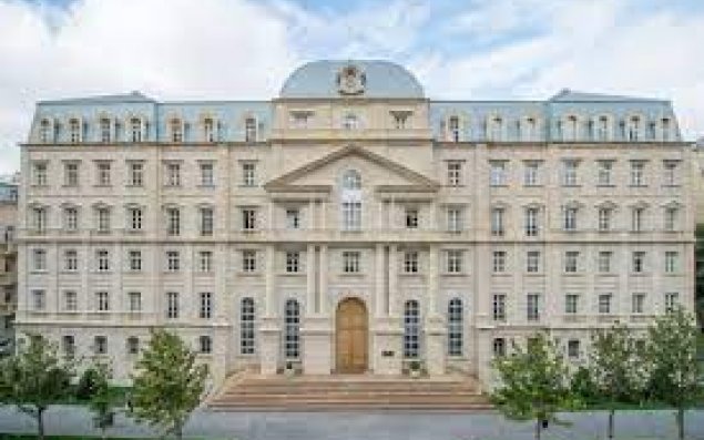 Azərbaycanda vergi işçiləri and içəcək