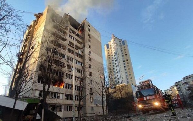 Ukrayna Rusiyada inzibati binanı vurdu 