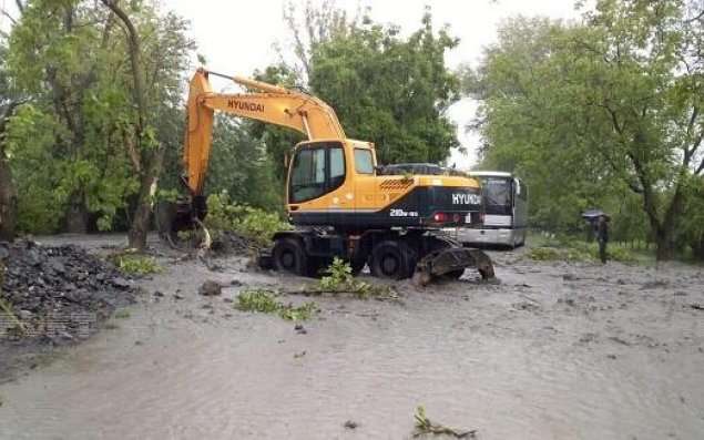 Azərbaycanda bu kəndi sel suları basdı