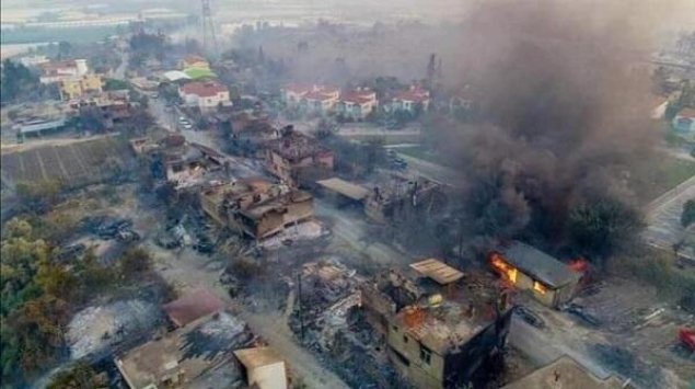 Türkiyədə dəhşətli yanğın: 5 ölü, 44 yaralı