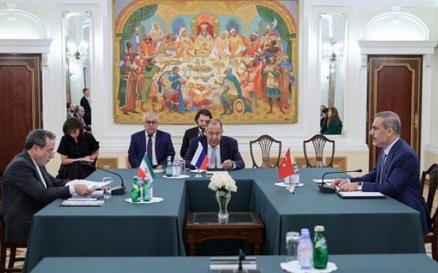 Lavrov Fidan və Arakçı ilə görüşü “gözləyir”: Kritik müzakirə...