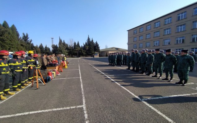 FHN DSX-nın hərbi hissəsində təlim keçirib