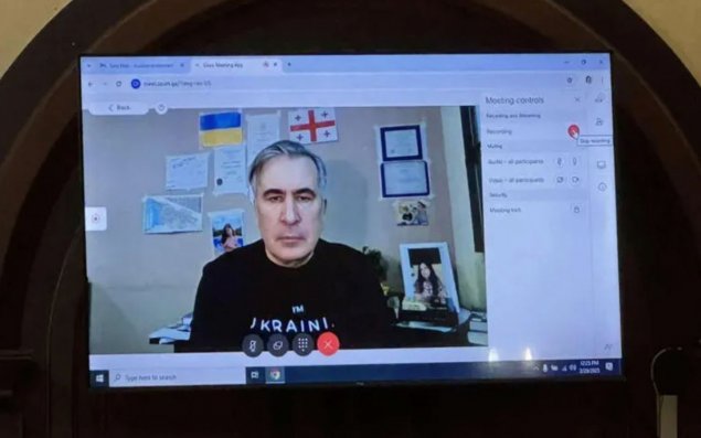 Məhkəmə Saakaşvilini 4 il 6 ay müddətinə azadlıqdan məhrum edib
