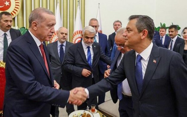 Ərdoğan Özəli məhkəməyə verdi