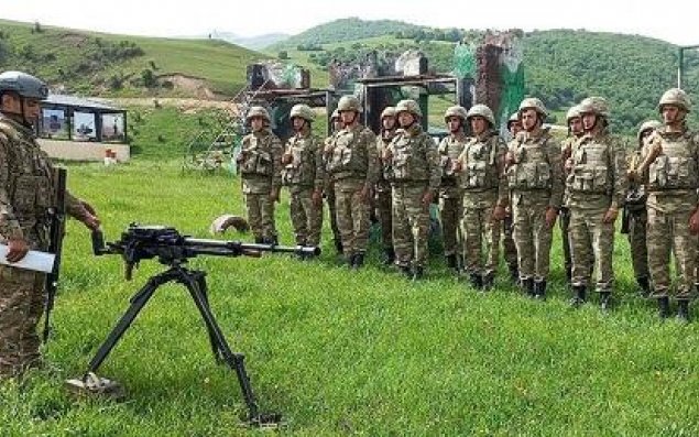 Hərbi vəzifəlilərə nəzəri və praktiki məşğələlər keçirildi