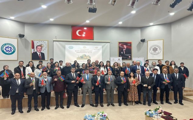 “Qərbi Azərbaycan: Unudulmaz izlər” layihəsi çərçivəsində Karsda beynəlxalq forum keçirildi - FOTO / VİDEO