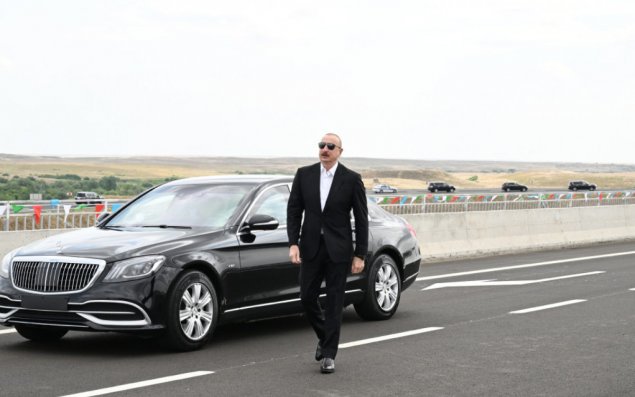 Prezident İlham Əliyev Əhmədbəyli-Füzuli-Şuşa yolunun açılışında iştirak edib