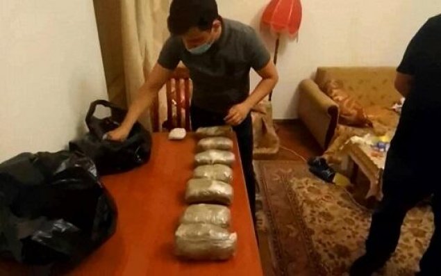 Ölkəyə PUA ilə külli miqdarda narkotik gətirənlər saxlanıldı