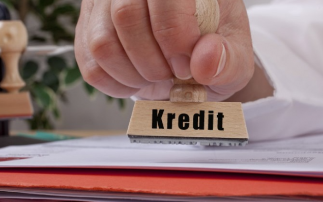 Azərbaycan iqtisadiyyatına kredit qoyuluşları 12% artıb