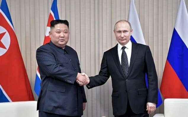 Putin və Kim Çen In arasında görüş keçirildi