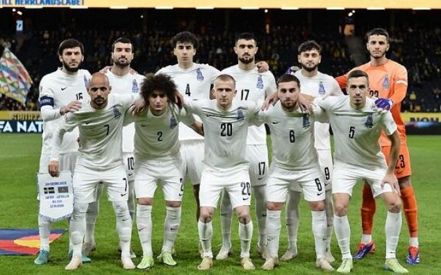 Santuş qovuldu: Millimizə kim rəhbərlik edəcək?