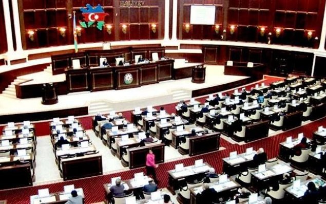 Milli Məclisin xüsusi iclası başladı