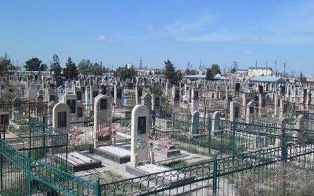 Bu qəbiristanlığın köçürülməsi təklif olunur