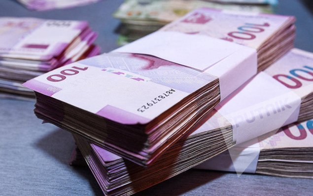 Bakıda orta aylıq maaş 1370 manatı ötdü