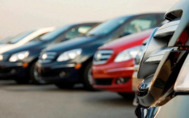 Azərbaycan Gürcüstandan avtomobil idxalını azaldıb