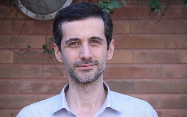 Pezeşkianı tənqid edənlərə oğlundan cavab