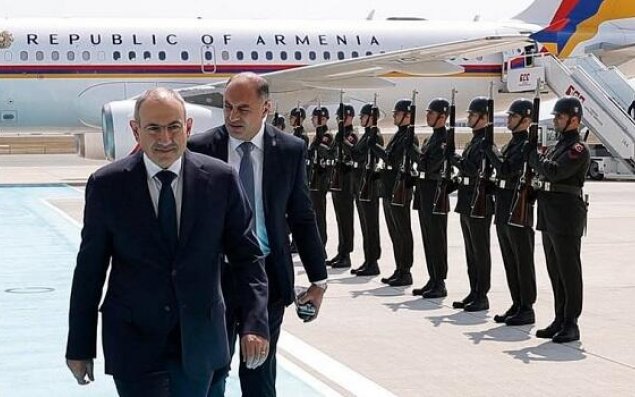 Paşinyan Fransaya gedir