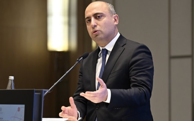 Tamştatlı müəllimin maaşı... - Nazirdən mühüm açıqlama