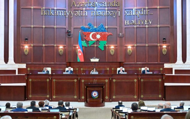 Milli Məclisdə 2026-cı il büdcə zərfinin müzakirəsi başlayıb