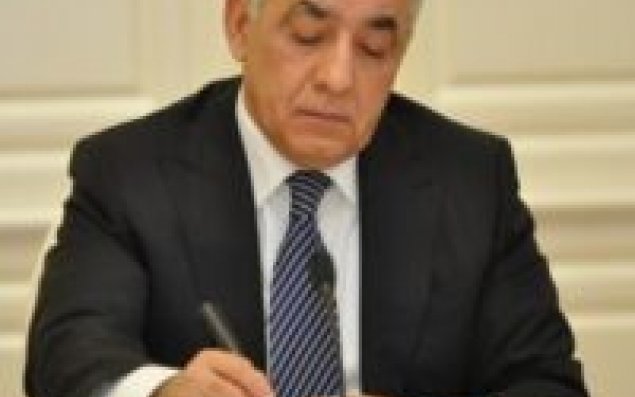 Baş nazir bal arıları ilə bağlı qərar imzaladı