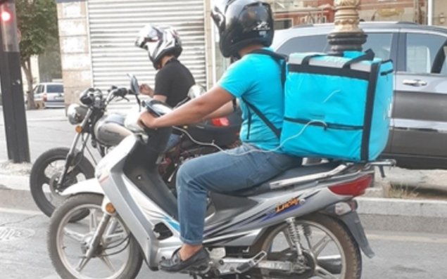 Dəbilqəsiz moped idarə edənlər cərimələnəcək