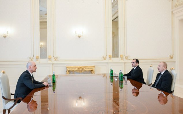Prezident İlham Əliyev “John Deere” şirkətinin Mərkəzi Asiya və MDB ölkələri üzrə prezidentini qəbul edib