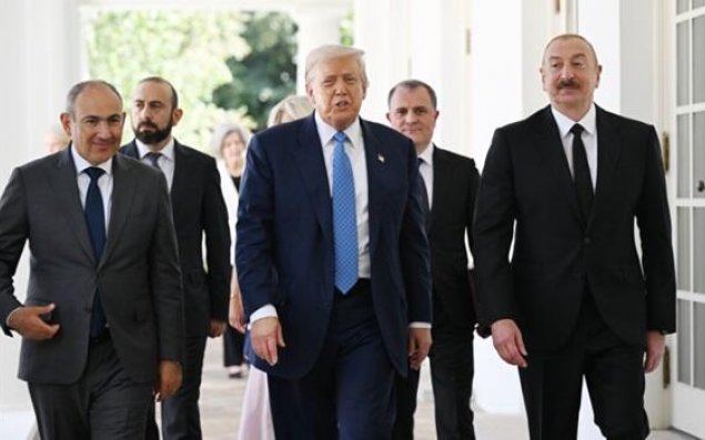 Tramp 8 deyil, 1 müharibəyə son qoyub