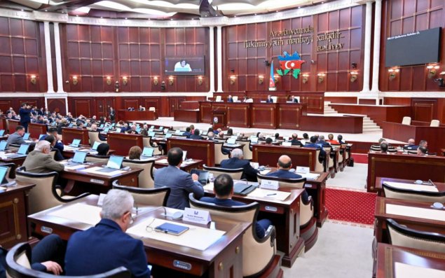 Milli Məclisin payız sessiyası çərçivəsində son iclası başlayıb