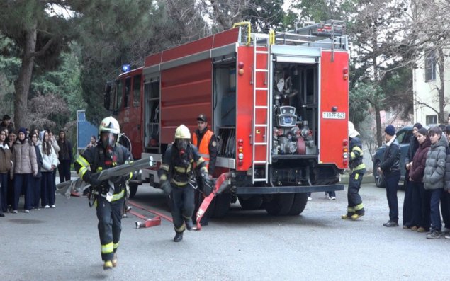 FHN orta məktəbdə təlim keçirib - VİDEO