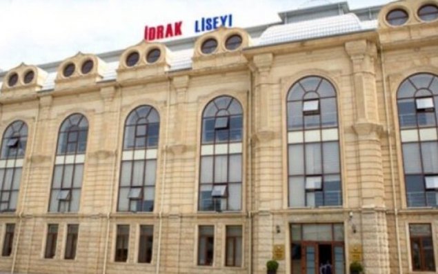 İdrak Liseyində şagird müəllimi güllələdi