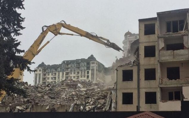 Bakıda daha bir ərazidə böyük söküntü başlayır