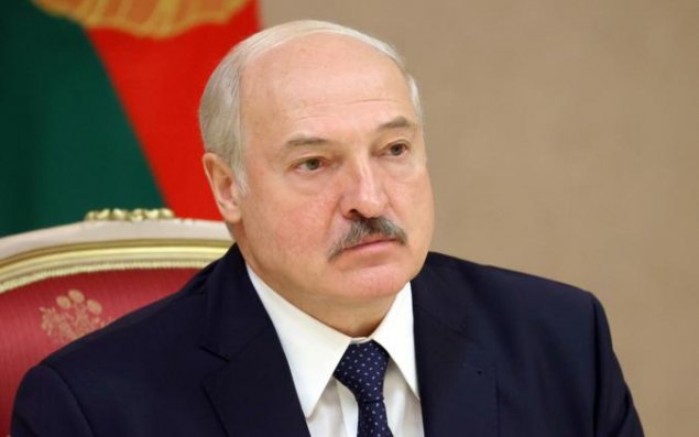 Zelenski Lukaşenkoya sanksiya tətbiq etdi