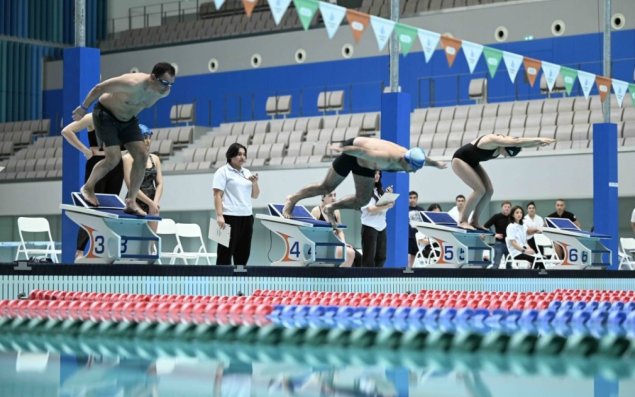 FHN-in əməkdaşları üzgüçülük yarışında yüksək nəticələr əldə ediblər