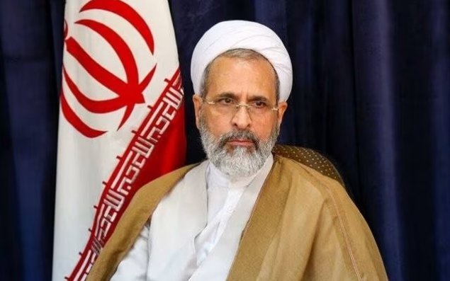 İranın yeni Ali Dini Lideri öldü