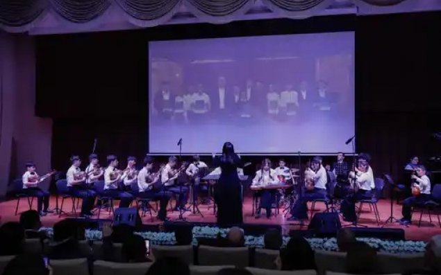 “Cənginin sədaları”nda müəllim və dirijor vəhdəti