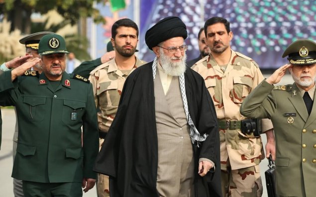 Xamenei ilə vida mərasimi başlayır