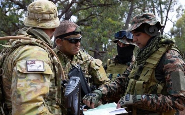 Avstraliya Yaxın Şərqə hərbi qüvvə göndərir