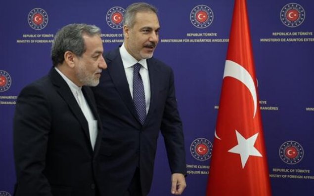 Arakçı Fidanla danışdı: Raketlər İranın deyil...