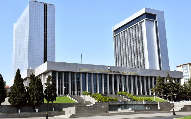 Milli Məclis Prezident və xanımını təbrik etdi