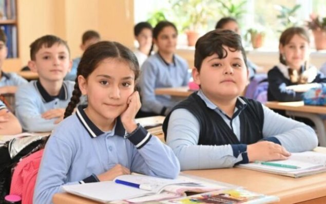 Məktəblilər 10 gün dərsə getməyəcək - SƏBƏB
