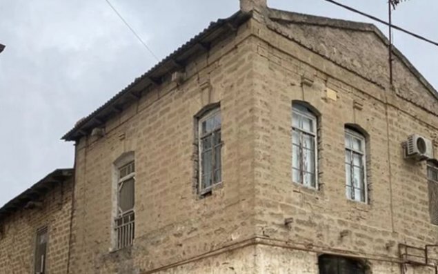 Bakıxanovun doğulduğu evin bir hissəsi uçdu - VİDEO