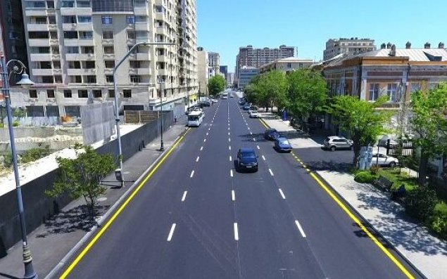 Bu küçədə hərəkət zolaqlarının sayı artırıldı
