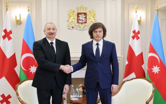 Prezident İlham Əliyevin İrakli Kobaxidze ilə təkbətək görüşü olub
