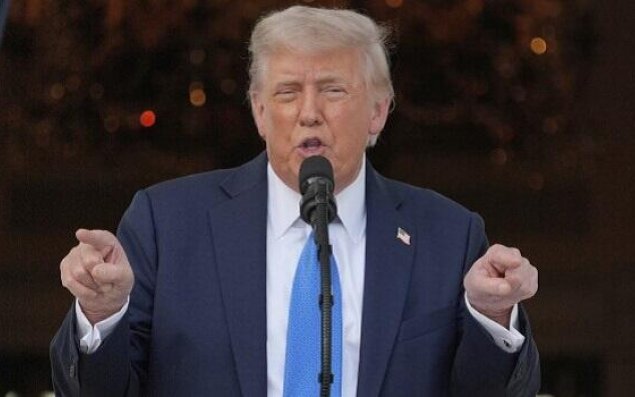 Szinpin kraldır, ona yazdım ki... - Tramp