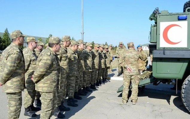 Hərbi vəzifəlilərlə təlim toplanışı başladı