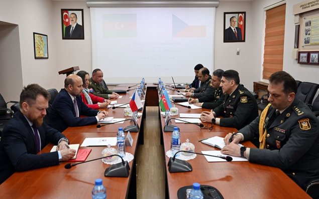 Azərbaycanla Çexiya hərbi əməkdaşlıq planı imzalayıb