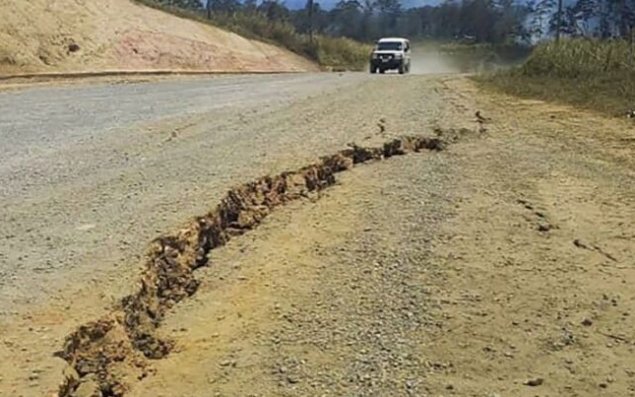 Bakıda bir ərazidə sürüşmə təhlükəsi artıb - VİDEO